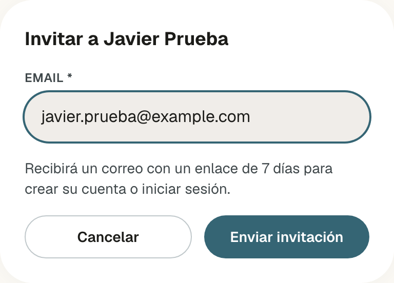 Ventana Invitar a Javier Prueba con el campo Email relleno, el texto Recibirá un correo con un enlace de 7 días para crear su cuenta o iniciar sesión, y los botones Cancelar y Enviar invitación