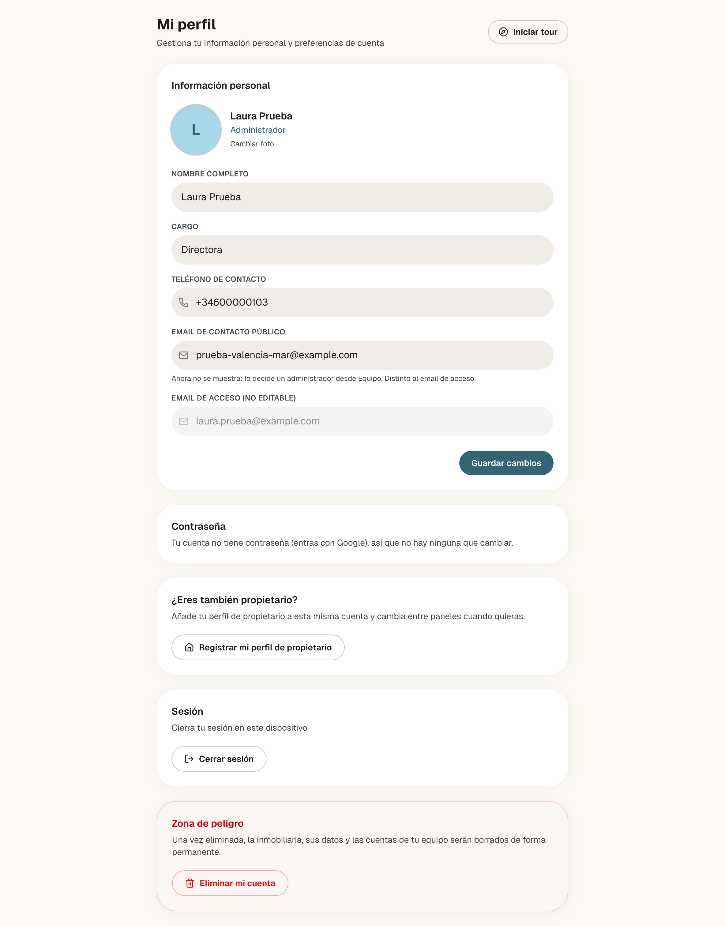 Página Mi perfil de una administradora: arriba, el botón Iniciar tour; Información personal con la foto, el nombre, el cargo, el teléfono, el email de contacto público con la nota Ahora no se muestra y el email de acceso, y debajo las tarjetas Contraseña, de una cuenta sin contraseña, ¿Eres también propietario?, Sesión y Zona de peligro