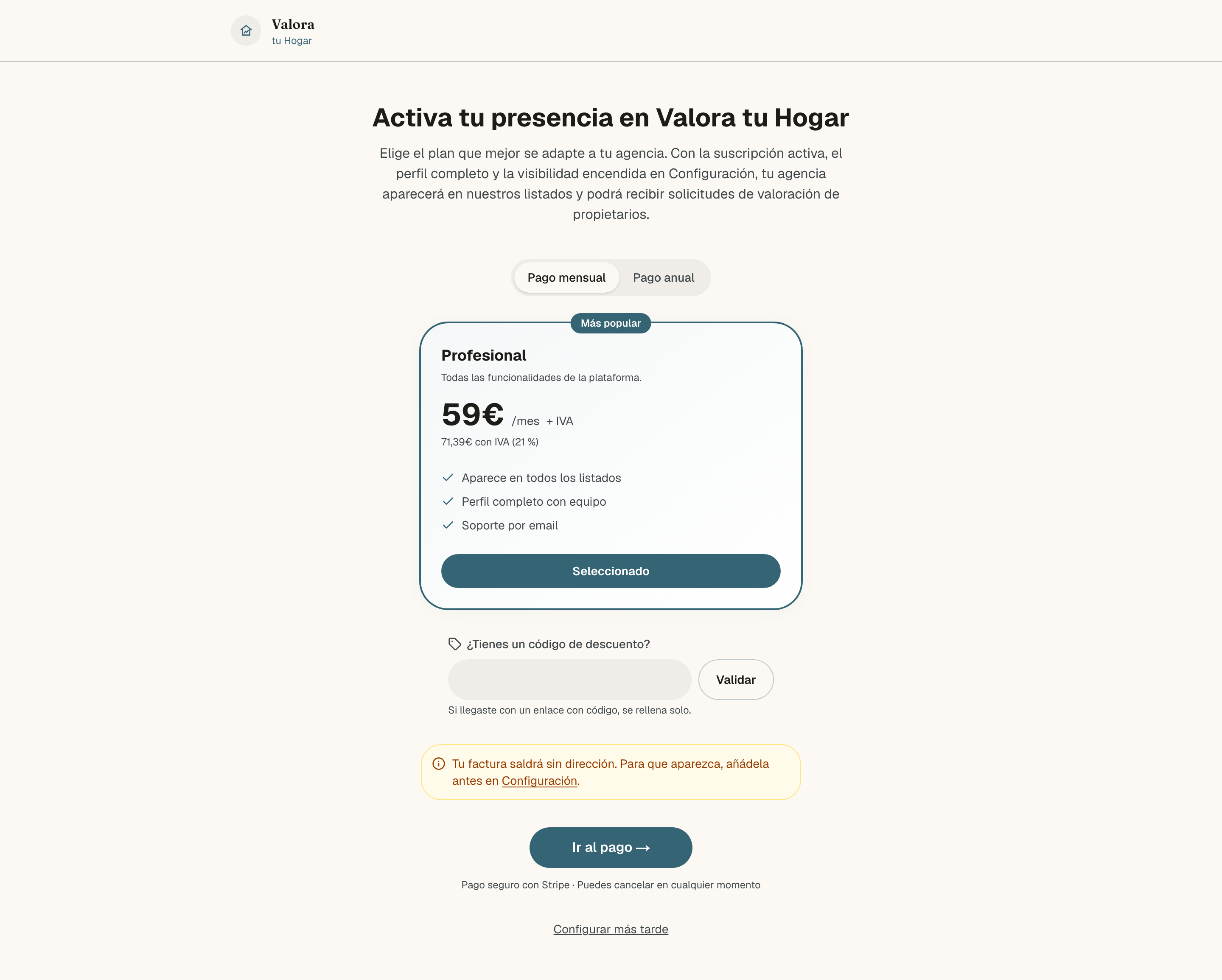 La misma pantalla con Pago mensual elegido: el precio pasa a ser por mes, más IVA, y desaparece la etiqueta de ahorro